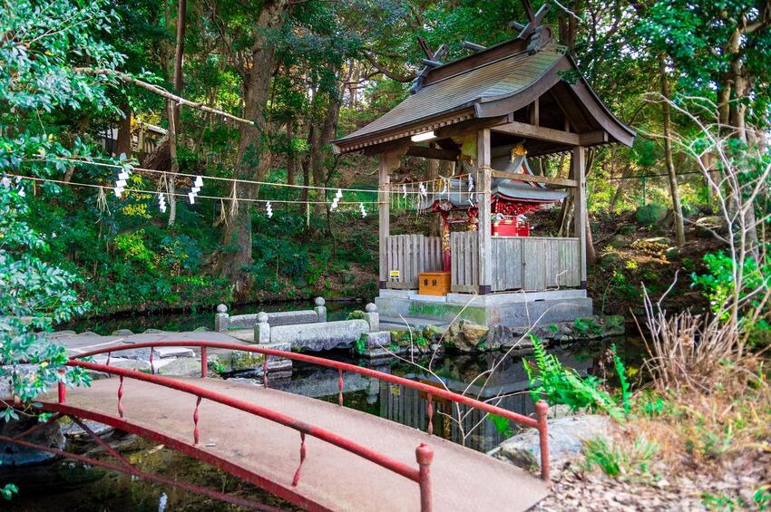 写真：泉神社2