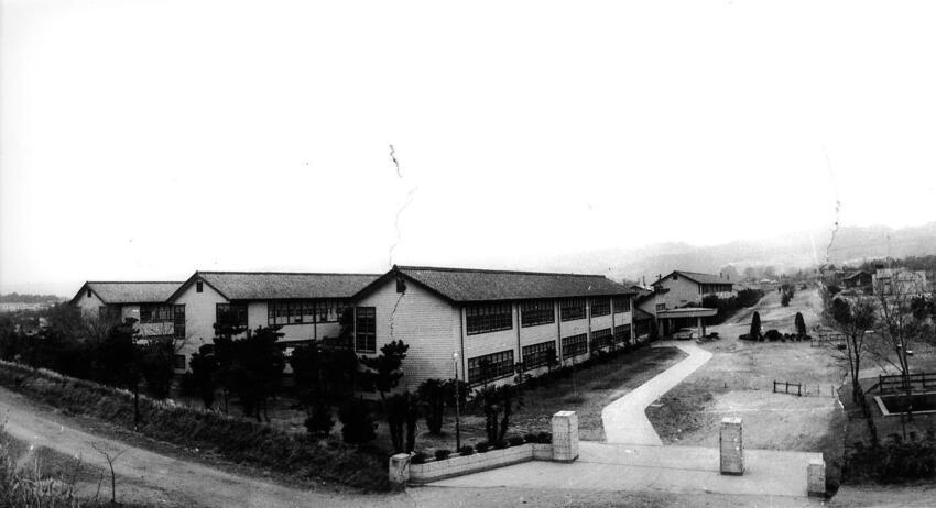 写真:旧校舎