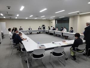 写真：平沢中学校・駒王中学校統合準備委員会の様子