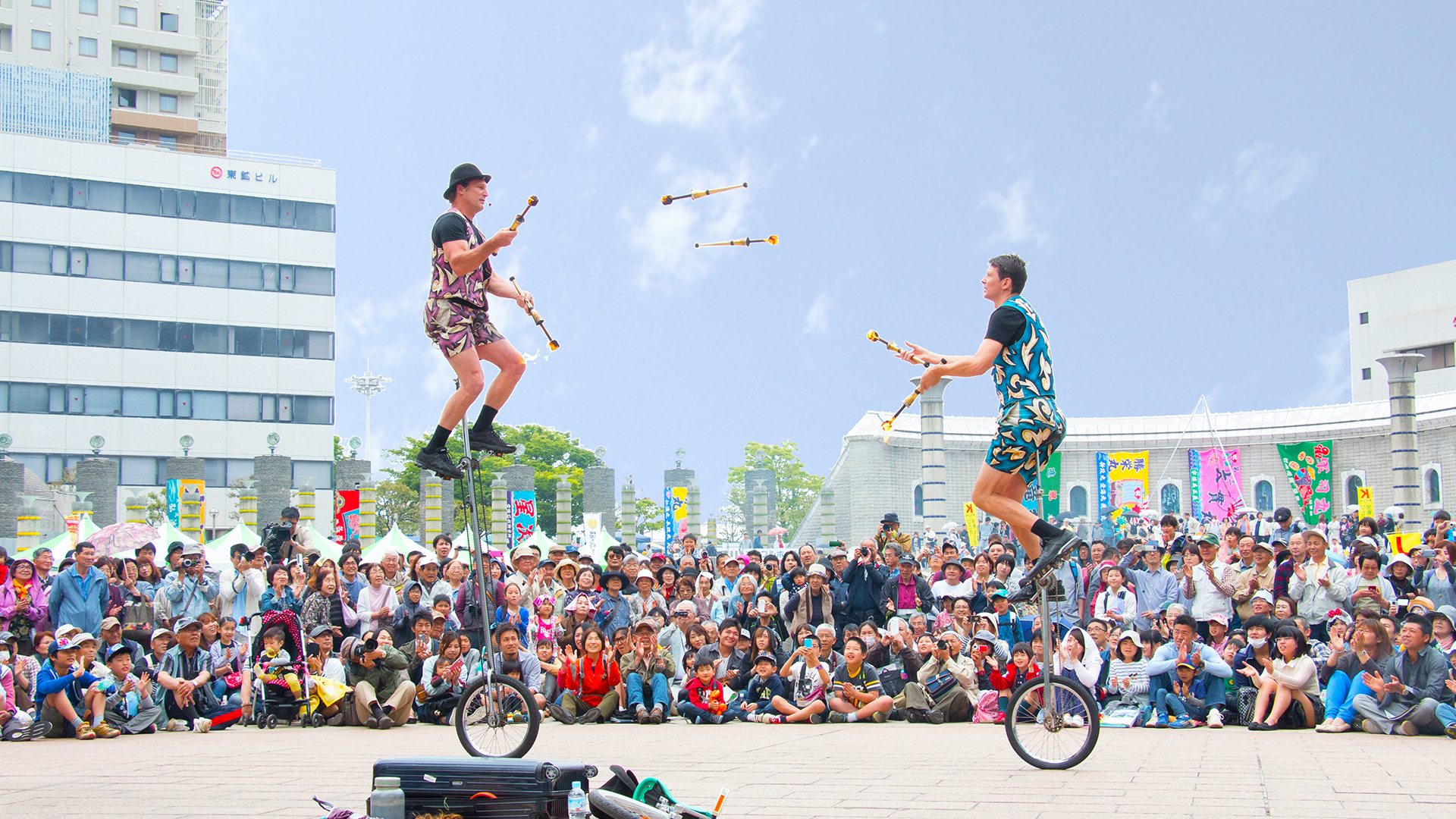 写真：大道芸の様子