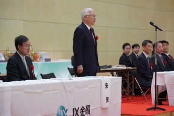 激励の一言を述べる小川市長