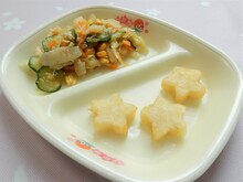 写真：星形ポテトと中華サラダ
