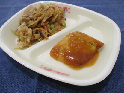 写真:さばのみそ焼き、切干し大根煮