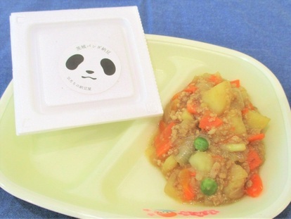 写真:納豆、じゃがいものそぼろ煮