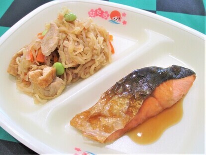 写真:ますのゆうあん焼き、切干し大根煮