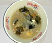 写真:豆腐とわかめのみそ汁