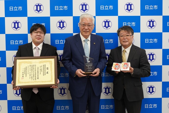 菊水食品の菊池代表と小川市長