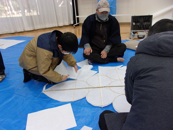 昨年度の八つ凧つくり講習会のようす