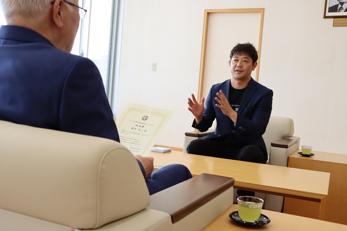 藤田浩一氏