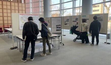 大久保交流センター1階ギャラリーでの展示の様子