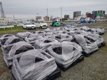 土のうステーションに搬入される土のう