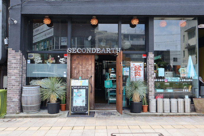 SECONDEARTH外観の写真
